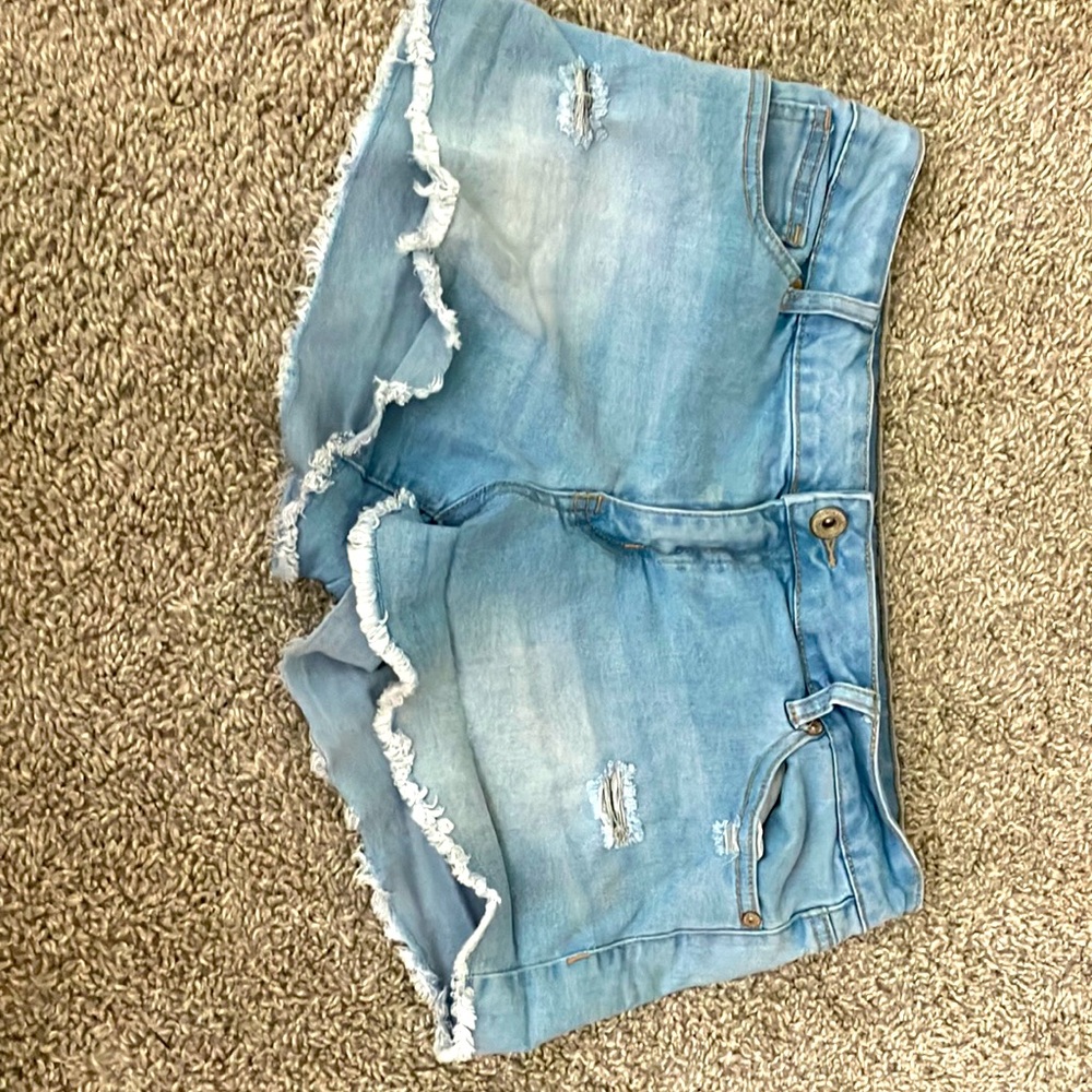 Almost new pair of jean shorts!! amazing quality but just too big for me lol.